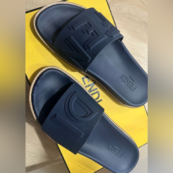 Fendi Navy Blue Leather-Trim Logo Slide Sandals - Picture 2 of 4